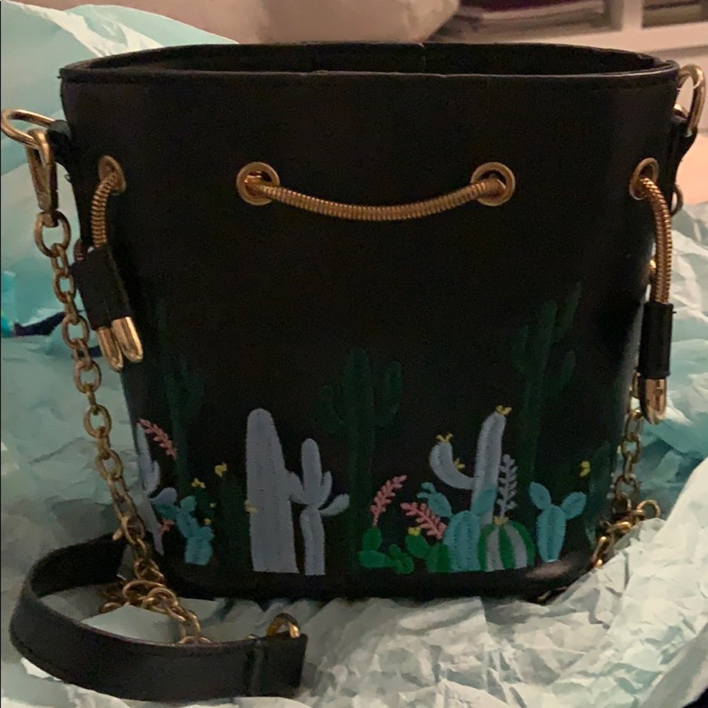 Purse - Picture 3 of 3
